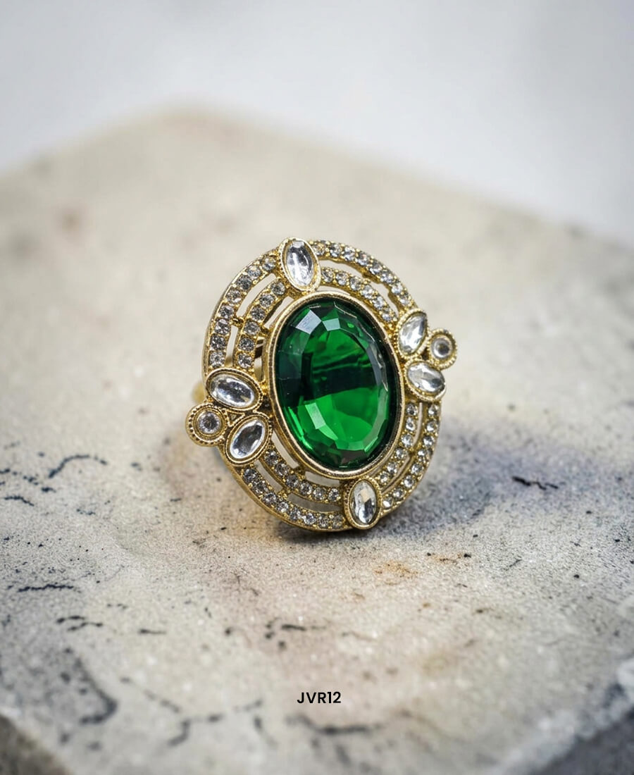 Royal Gold Adjustable Oval Finger Ring