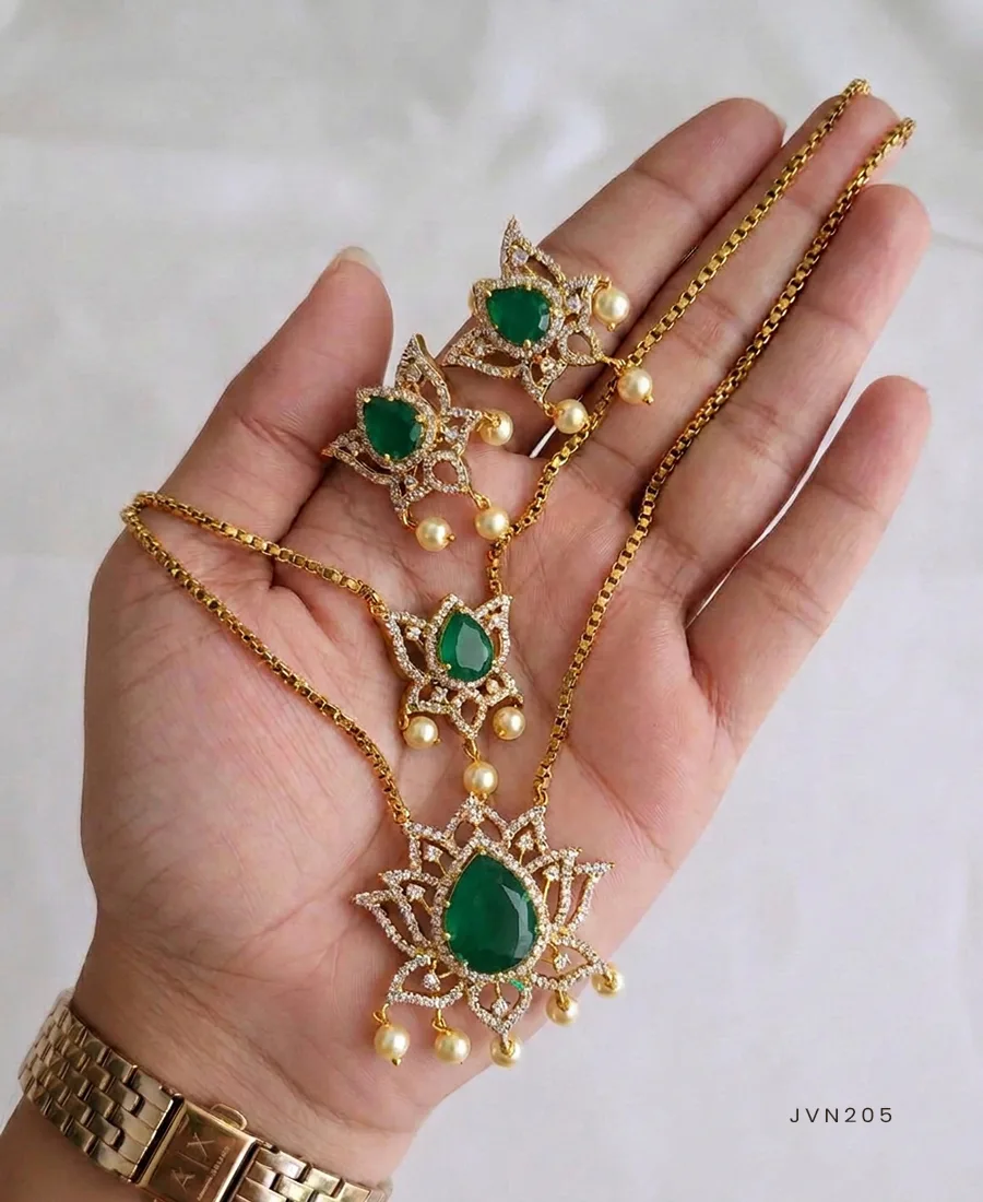 AD Stone Lotus Design Pendant Necklace